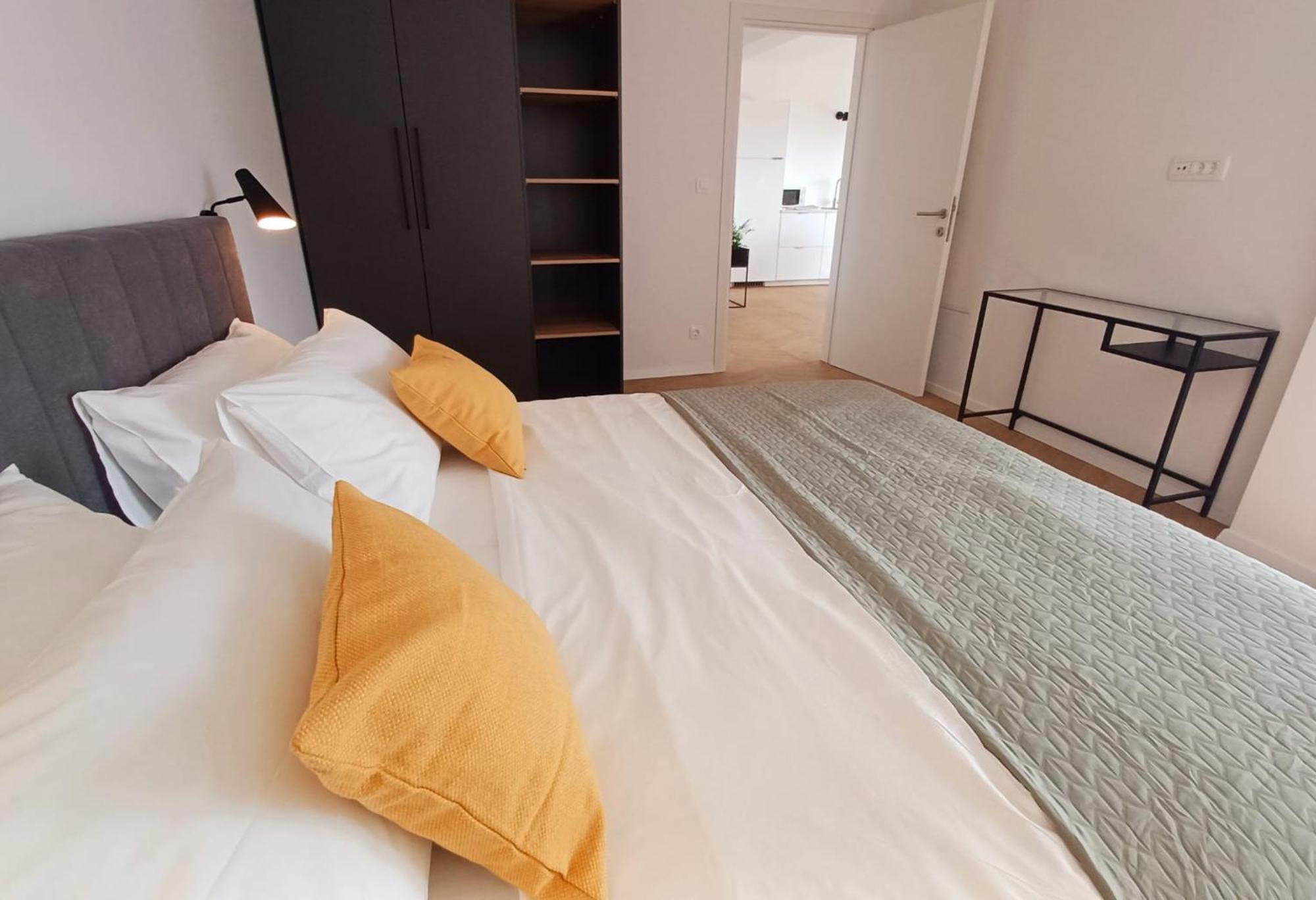 Sea View Apartments Ivana 克尔克 外观 照片